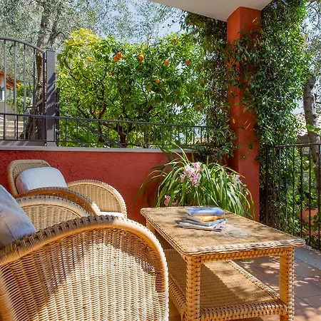 La Gardenia & Oleandra 4*