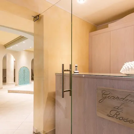 La Gardenia & Oleandra 4*