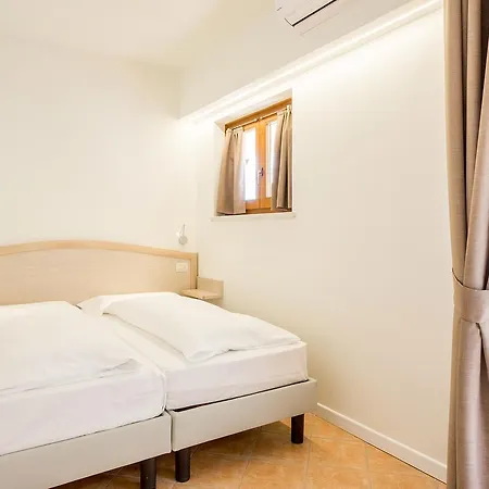La Gardenia & Oleandra 4* ليمونِ سول غاردا