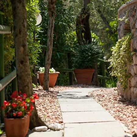 La Gardenia & Oleandra فندق 4*
